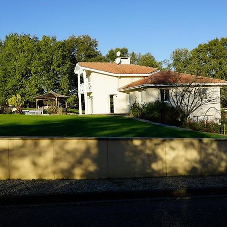 Villa Alba. Piscine Grand Jardin Hauts De Bordeaux Carignan-de-Bordeaux Exterior photo